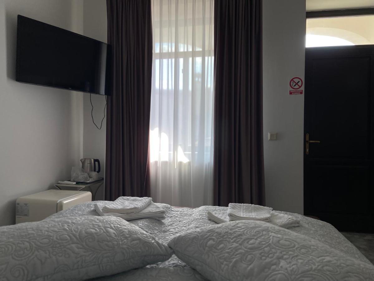 Maisonette Apartments Cimpulung Εξωτερικό φωτογραφία