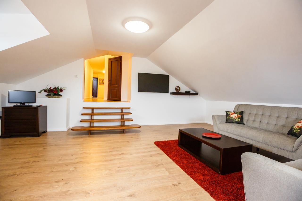 Maisonette Apartments Cimpulung Εξωτερικό φωτογραφία